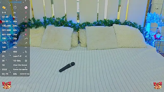 KitnissKiss online show from December 22, 1:44 pm