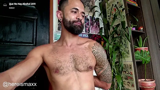 Snapshot of MaxG__ chatting on December 26, 6:33 pm MaxG online show from December 26, 6:33 pm