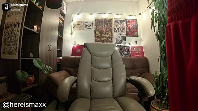 MaxG   online show from October 24, 2:54 am