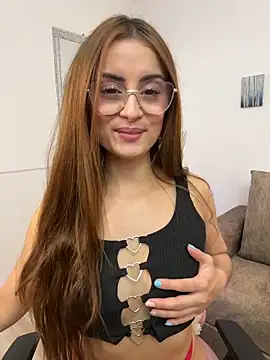 MiaaLoren online show from January 14, 4:43 pm