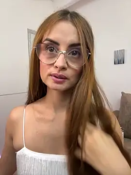 MiaaLoren online show from January 17, 5:16 pm