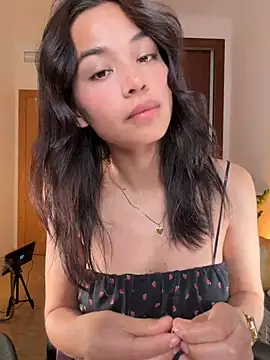 Adriennesexxx online show from March 28, 11:17 pm