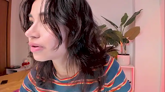 Snapshot of Adriennesexxx chatting on March 7, 7:38 pm Adriennesexxx online show from March 7, 7:38 pm