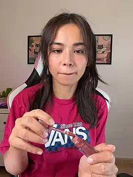 Adriennesexxx online show from February 7, 10:40 pm