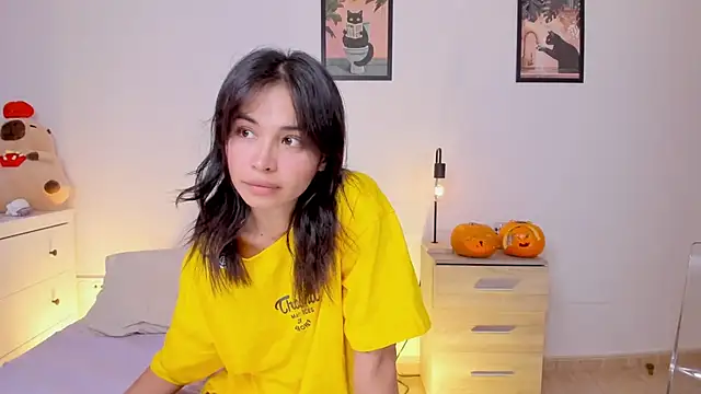 Snapshot of Adriennesexxx chatting on November 1, 10:36 pm Adriennesexxx online show from November 1, 10:36 pm