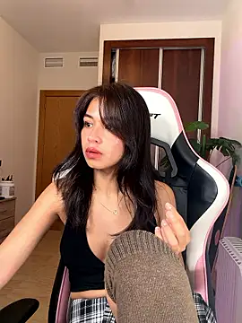 Adriennesexxx online show from January 18, 2:53 pm