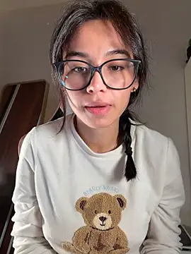 Adriennesexxx online show from March 7, 10:15 pm