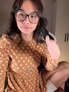 Adriennesexxx online show from March 21, 7:07 pm