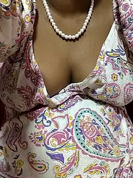 Snapshot of Anjali_cute-Pondati chatting on September 22, 3:23 am Anjali cute-Pondati online show from September 22, 3:23 am