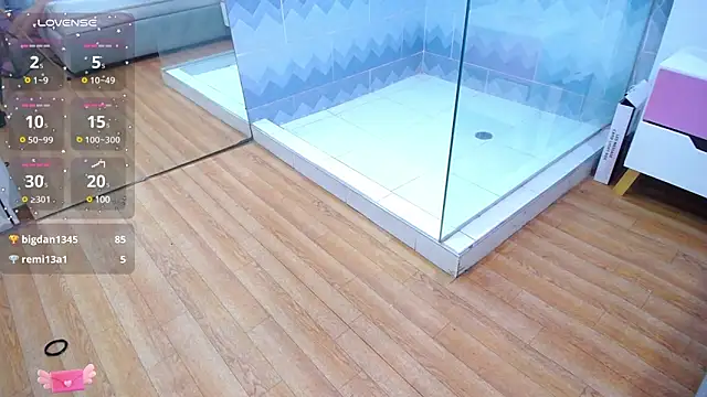 ValloletPainTabbo online show from December 5, 5:33 pm