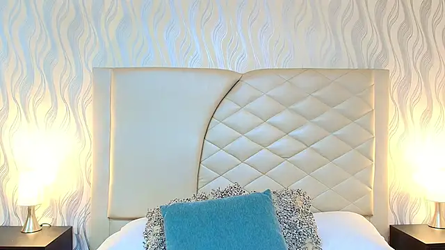 Snapshot of Amberr_Greyy chatting on November 29, 5:46 pm Amberr Greyy online show from November 29, 5:46 pm