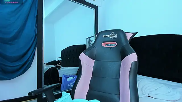 Snapshot of Shaarongp chatting on November 9, 2:37 am Shaarongp online show from November 9, 2:37 am