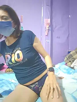 Snapshot of Lunababymylove chatting on January 16, 2:41 am Lunababymylove online show from January 16, 2:41 am