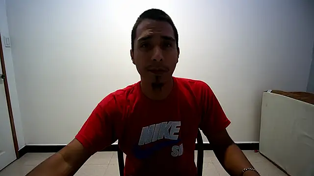 Snapshot of michaelhotbbc chatting on September 22, 3:45 am michaelhotbbc online show from September 22, 3:45 am