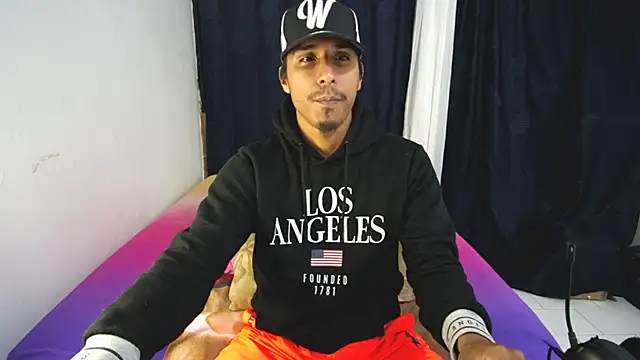 michaelhotbbc online show from December 5, 3:38 am