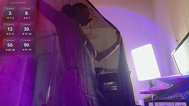 Snapshot of Sumaq_moon chatting on March 1, 3:28 am Sumaq moon online show from March 1, 3:28 am