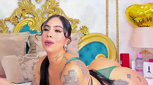 GiahDaniels online show from March 12, 9:45 pm