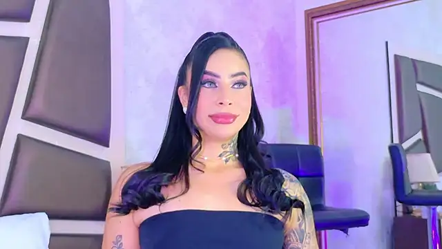 GiahDaniels online show from May 2, 3:34 am