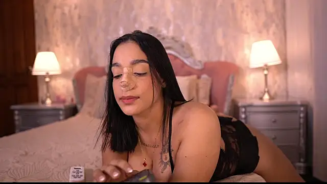 AngelineConnor online show from November 6, 9:19 pm