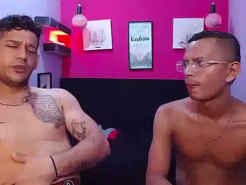 hugecocks hot online show from May 21, 8:39 pm