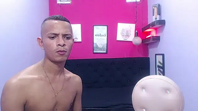 hugecocks hot online show from May 6, 7:18 pm