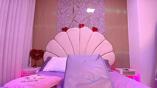 nata luna online show from February 22, 7:15 pm