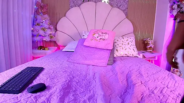 nata luna online show from November 29, 7:25 pm