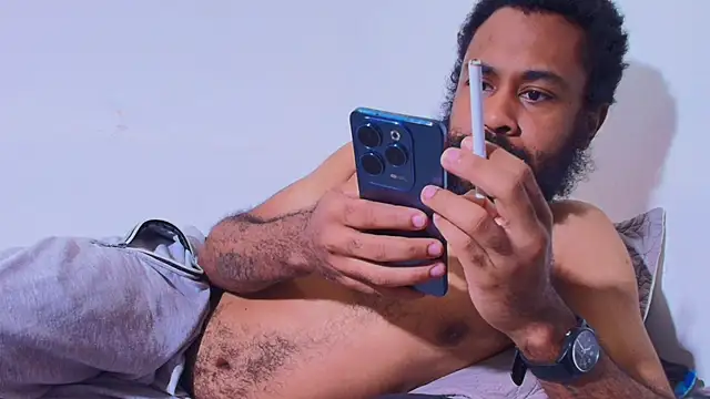 KaelMoreau online show from April 18, 12:18 pm