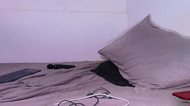 KaelMoreau online show from March 30, 10:17 am