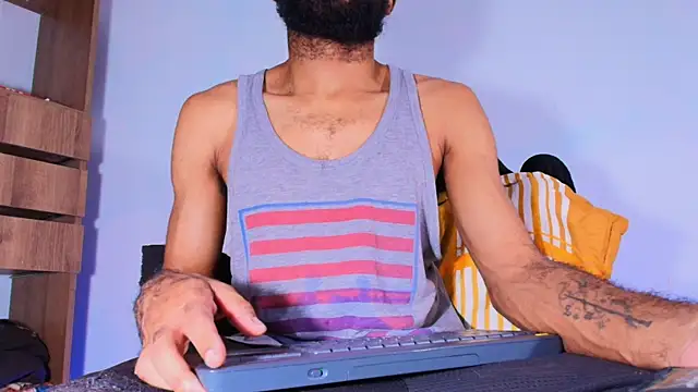 KaelMoreau online show from January 15, 12:58 am