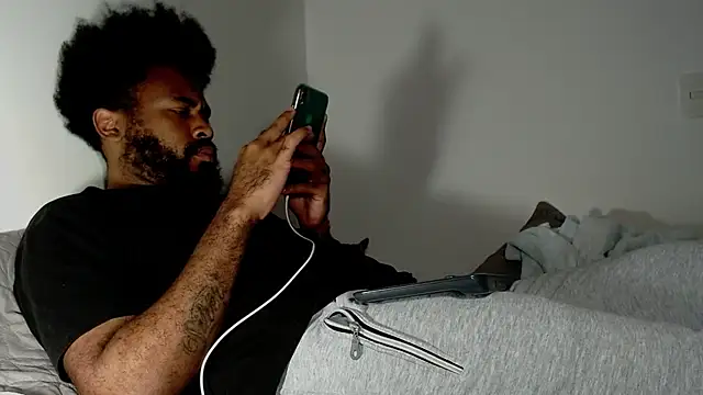 KaelMoreau online show from March 18, 10:26 pm