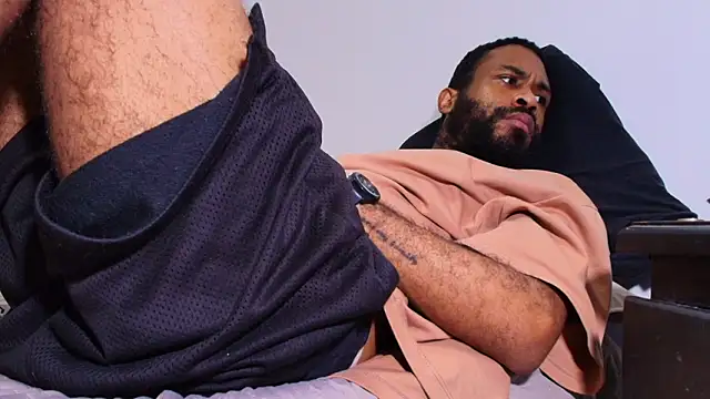 KaelMoreau online show from February 6, 8:27 pm