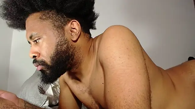 KaelMoreau online show from March 17, 9:35 pm