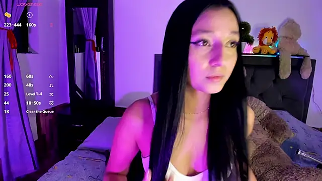 Snapshot of Alana_777 chatting on November 21, 5:39 am Alana 777 online show from November 21, 5:39 am