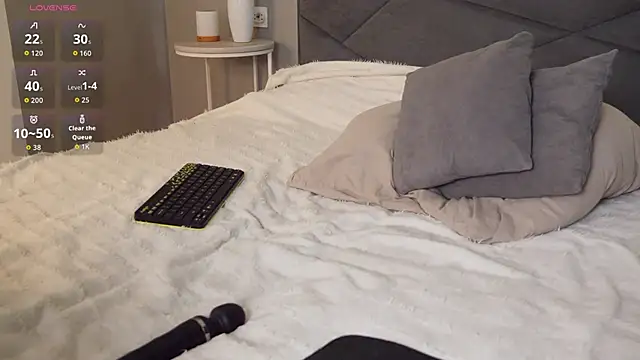 Snapshot of Victoria_Thomsons1 chatting on October 7, 12:50 pm Victoria Thomsons1 online show from October 7, 12:50 pm