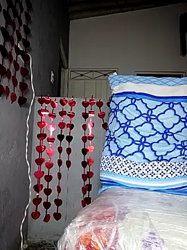 DIORA Latina online show from February 18, 2:53 am