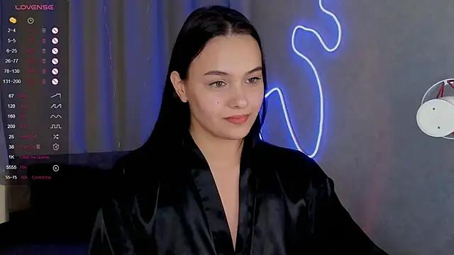 Snapshot of _Sweetie_ chatting on February 8, 3:42 pm Sweetie online show from February 8, 3:42 pm