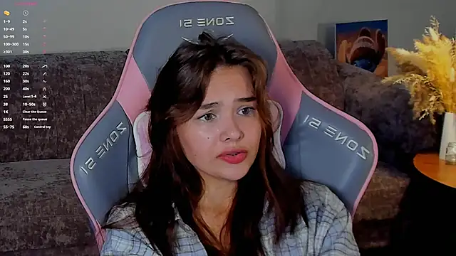 Snapshot of _Sweetie_ chatting on June 30, 2:11 am Sweetie online show from June 30, 2:11 am