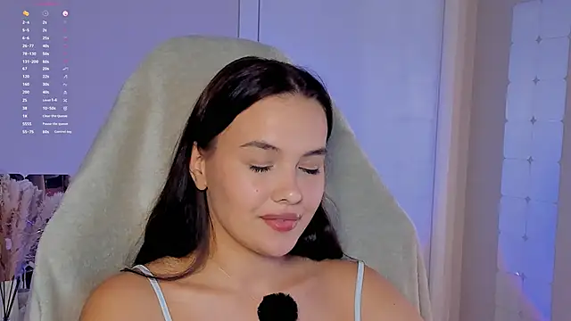 Snapshot of _Sweetie_ chatting on October 14, 5:24 pm Sweetie online show from October 14, 5:24 pm