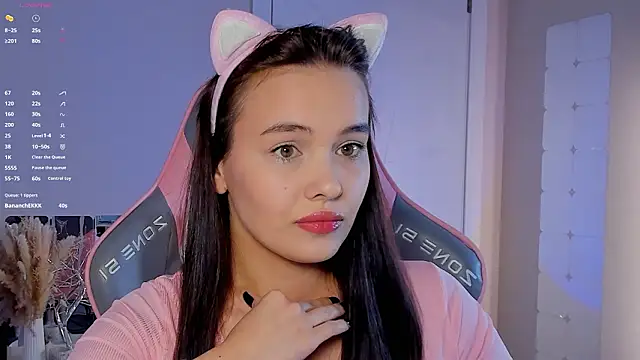  Sweetie  online show from February 12, 2:17 pm