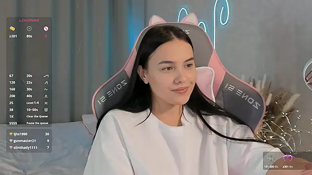 Snapshot of _Sweetie_ chatting on March 17, 5:27 pm Sweetie online show from March 17, 5:27 pm