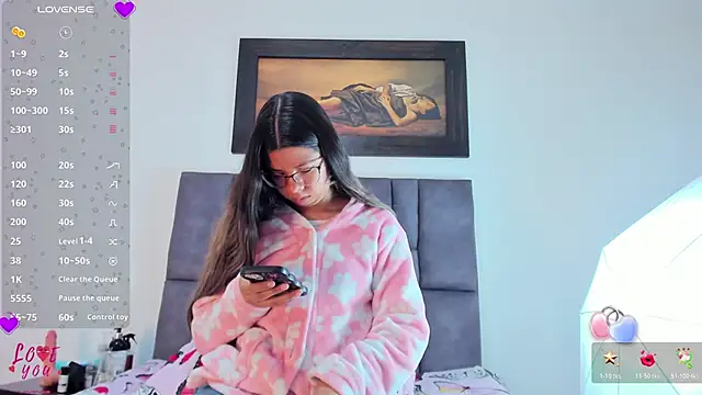 Vahiolet smith online show from March 28, 3:18 am