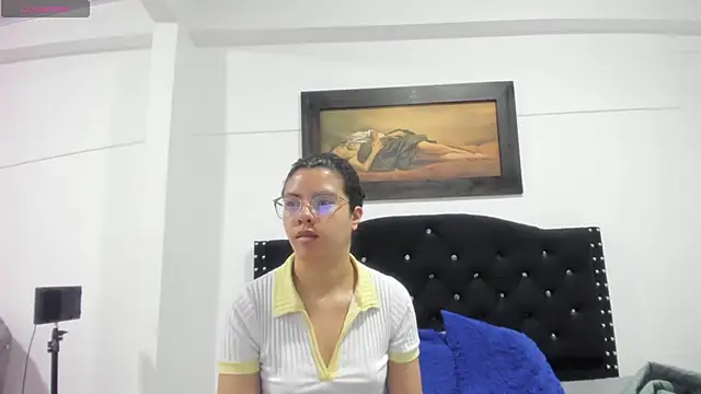 Snapshot of Vahiolet_smith chatting on November 23, 3:16 am Vahiolet smith online show from November 23, 3:16 am