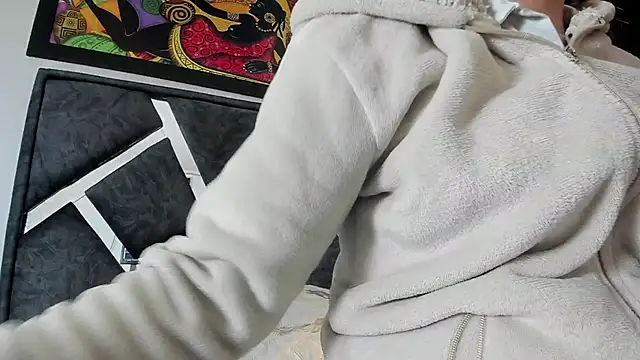 Snapshot of Vahiolet_smith chatting on October 7, 3:18 am Vahiolet smith online show from October 7, 3:18 am