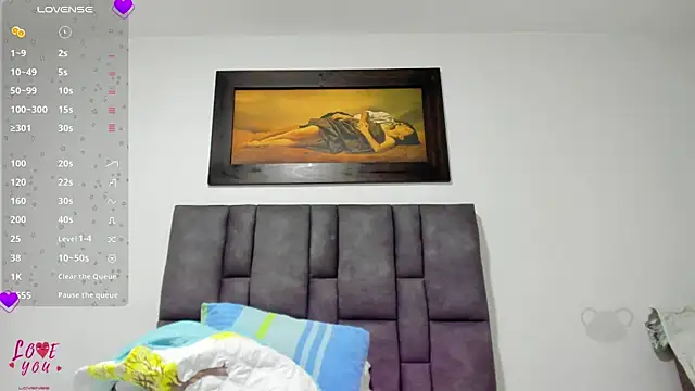 Vahiolet smith online show from April 18, 3:20 am