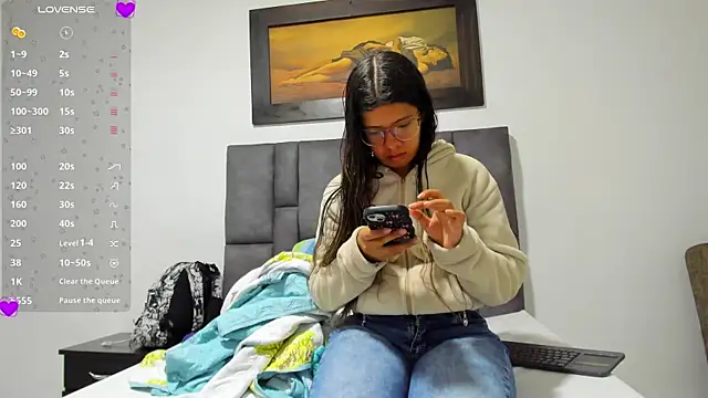 Vahiolet smith online show from April 16, 3:18 am