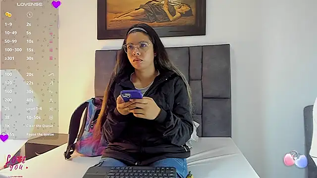 Vahiolet smith online show from January 17, 3:54 am