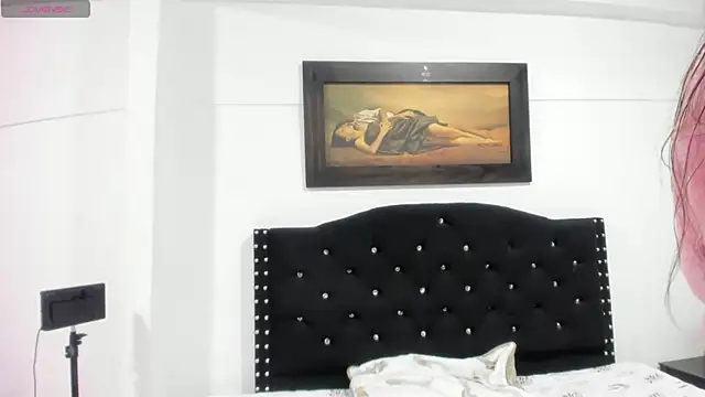 Snapshot of Vahiolet_smith chatting on November 26, 2:00 am Vahiolet smith online show from November 26, 2:00 am