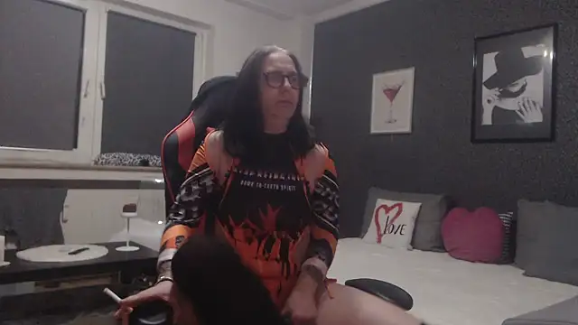 EiskalterEngel74 online show from February 15, 9:49 pm