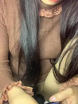 Asianmombigasss online show from May 11, 4:36 am